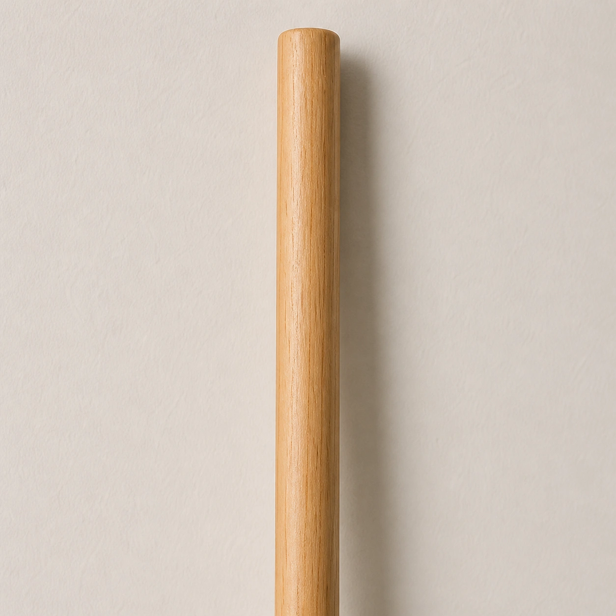 Broom handle for breaking salt bridges
