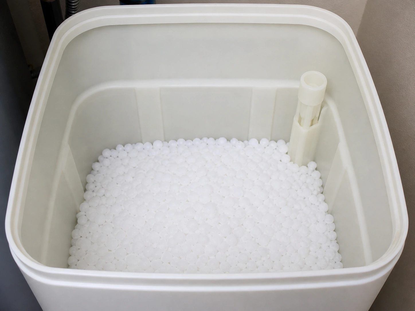 Water softener brine tank